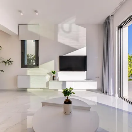 Nefeli - Elysian Kefalonia, 200m From Beach, New 2024 Villa Minia